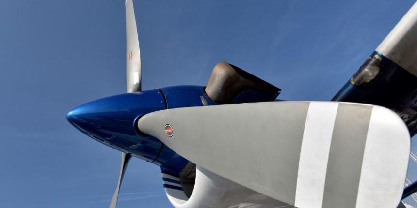 Zadar – Nakon 101 godinu opet je poletio hidroavion iz zadarske luke. Na promotivnom letu European Coastal Airlines iz Tankerkomercove marine u gradu, vlasniku tvrtke i pokretacu projekta hidroavinskih jadranskih veza Klausu Dieteru Martinu pridruzio se i Zadar – Nakon 101 godinu opet je poletio hidroavion iz zadarske luke. Na promotivnom letu European Coastal Airlines iz Tankerkomercove marine u gradu, vlasniku tvrtke i pokretacu projekta hidroavinskih jadranskih veza Klausu Dieteru Martinu pridruzio se i