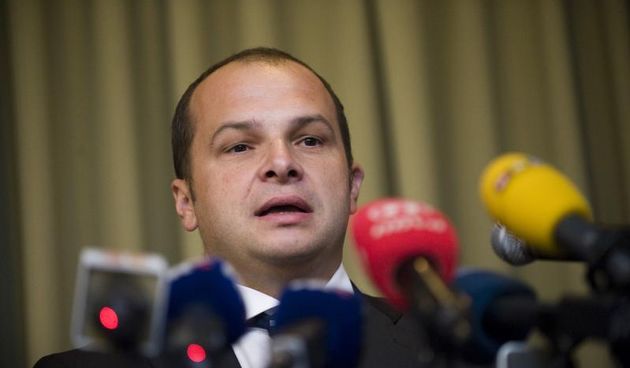 30.09.2013., Zagreb – Prvi let redovne linije Osijek Zagreb Osijek na kojem su nakon 26 godina bili putnici ministar Sinisa Hajdas Doncic i gradonacelnik Osijeka Ivica Vrkic. Sinisa Hajdas Doncic. Photo: Daniel Kasap/PIXSELL