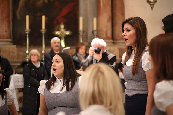 Božićni klapski koncert u crkvi Sv. Frane (foto:Saša Čuka)