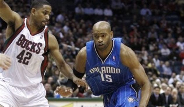 Charlie Bell i Vince Carter, Foto: AP Photo