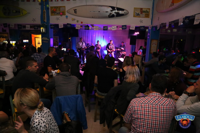 Songbusters i Elena Stella @ Famous Beach Bar & Grill Songbusters i Elena Stella @ Famous Beach Bar & Grill