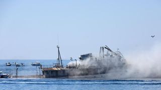 Premantura: Admiralski brod Vis potopljen kako bi postao ronilačka atrakcija. Photo: Duško Marušić/PIXSELL