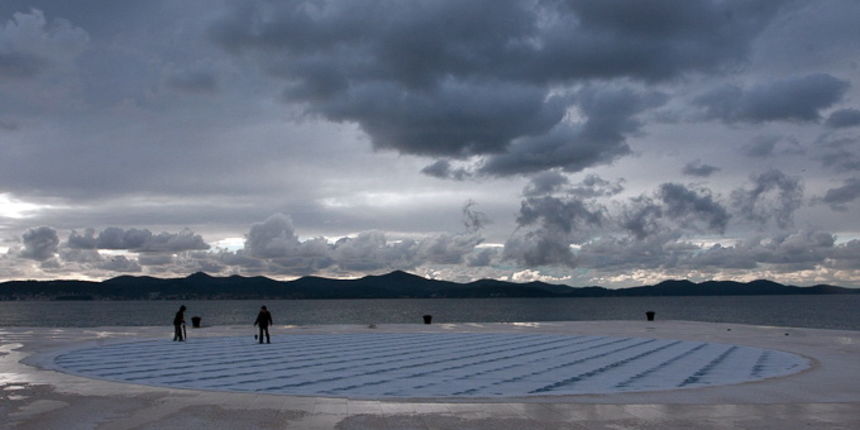 Pozdrav suncu prekriven ledenim pokrivacem 26. studenog 2010, Foto: Leo Banic