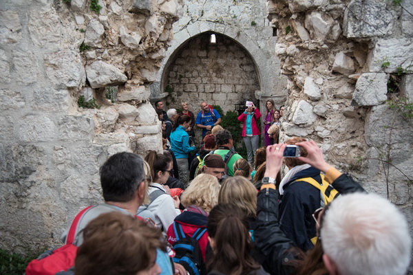 Drugi Planinarski pohod “Hajdemo do Vrane” 2. travnja 2016. Foto: Vinko Pešić