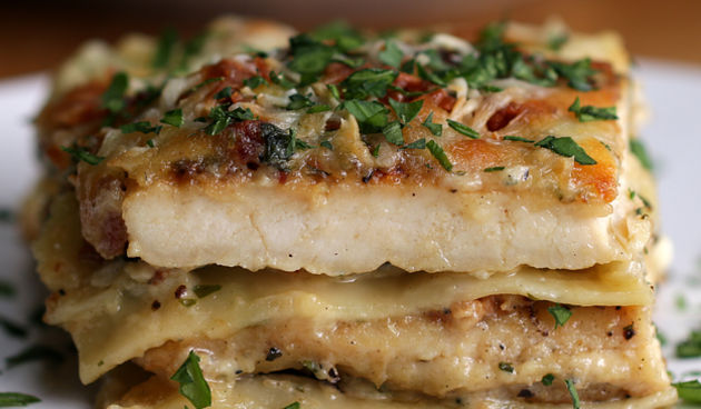 Piletina, lazanje, ručak