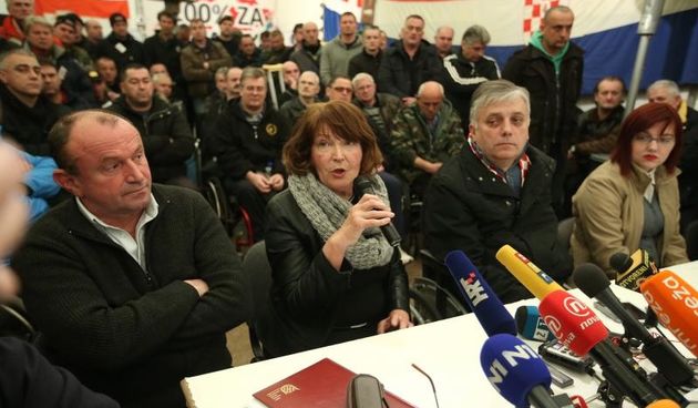 Braniteljski sator, Zagreb – Konferenciji za medije nazocili Djuro Glogoski, Miriam Kervatin iz udruge blokirani, Sinisa Mastelic predsjednik Udruga branitelja HZ-a. Photo: Robert Anic/PIXSELL Autor  Robert Anic/PIXSELL Ključne riječi  hrvatski branitelji