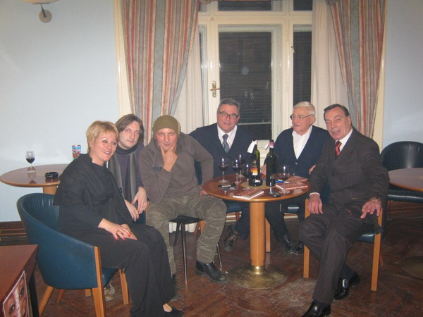 Promocija knjige Nikoline Mojic u Zagrebu Promocija knjige Nikoline Mojic u Zagrebu