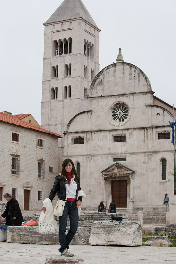 Top model Lorena Dias Terezinho i njena sestra Mara Dias, pronašle davno izgubljenu obitelj u Bibinjama, foto: Leo Banić Top model Lorena Dias Terezinho i njena sestra Mara Dias, pronašle davno izgubljenu obitelj u Bibinjama, foto: Leo Banić