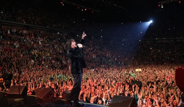 Jedinstveni Zdravko Čolić maestralnim koncertom oduševio prepunu zagrebačku Arenu!, Foto: Munja