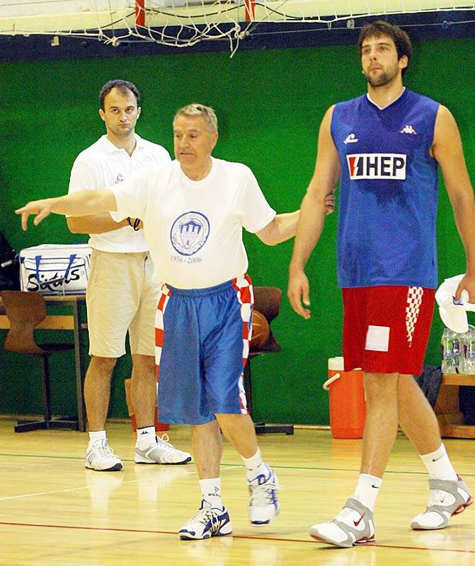 Image 1183003 (auto) Image 1183003 (auto)