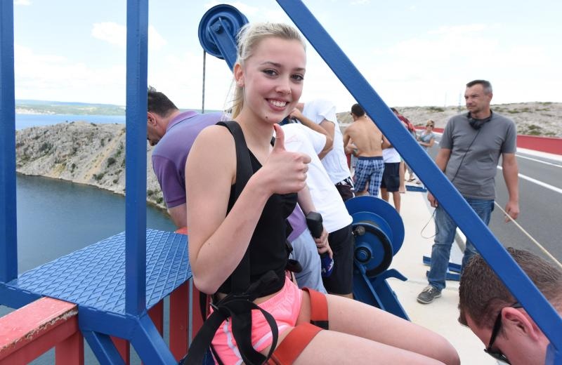 Mario Možnik otvorio bungee jumping sezonu na Masleničkom mostu, Photo: Hrvoje Jelavic/PIXSELL