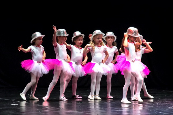 Baletna udruga Pirueta: Broadway, Foto: Mladen Radolović Mrlja Baletna udruga Pirueta: Broadway, Foto: Mladen Radolović Mrlja