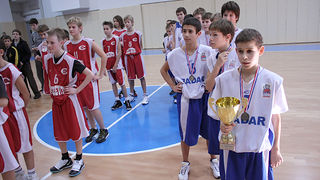 Podjela medalja na Božićnom košarkaškom turniru
