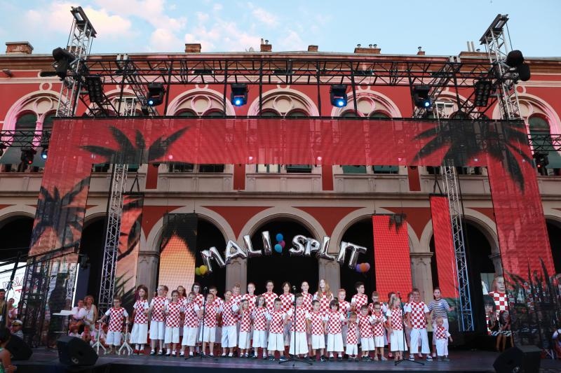 Na Prokurativama odrzan djecji festival Mali Split. Photo: Miranda Cikotic/PIXSELL Na Prokurativama odrzan djecji festival Mali Split. Photo: Miranda Cikotic/PIXSELL