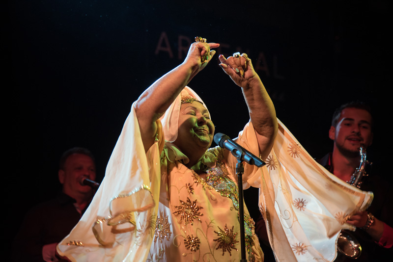 Esma Redžepova, prateći bend Folk Masters i gost Ibus Ibraimovski @ Arsenal Zadar Esma Redžepova, prateći bend Folk Masters i gost Ibus Ibraimovski @ Arsenal Zadar