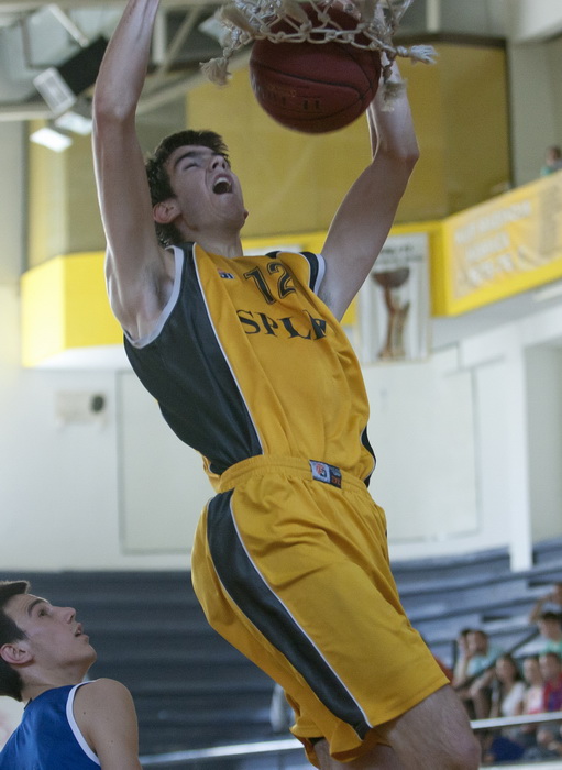 Split, 110513.
Kosarkaska dvorana Gripe.
Polufinalna utakmica Prvenstva Hrvatske za juniore izmedju Splita i Zadra.
Na fotografiji: Ivan Bender.
Foto: Vojko Basic / CROPIX