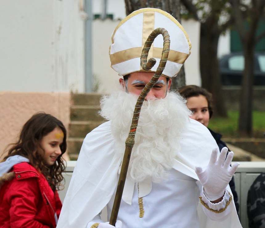 Sveti Nikola darivao mališane na Viru, Krampus bez posla Sveti Nikola darivao mališane na Viru, Krampus bez posla