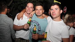 Vagabundo bar Vir: After party uz grupu Magazin, foto: Iva Perinčić Vagabundo bar Vir: After party uz grupu Magazin, foto: Iva Perinčić