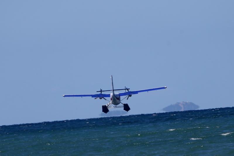 Novalja: Hidroavion sve popularniji način prijevoza između otoka i kopna