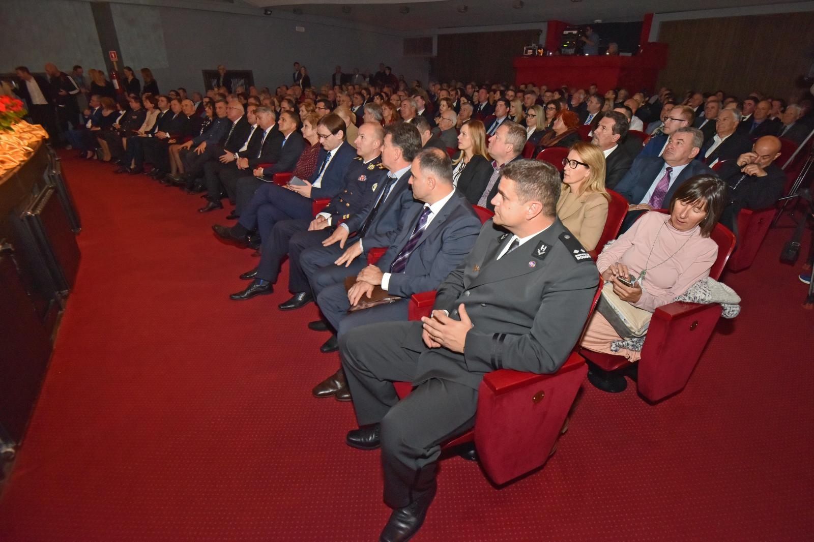 Na svečanoj sjednici Grada Zadra uručene nagrade najzaslužnijim građanima