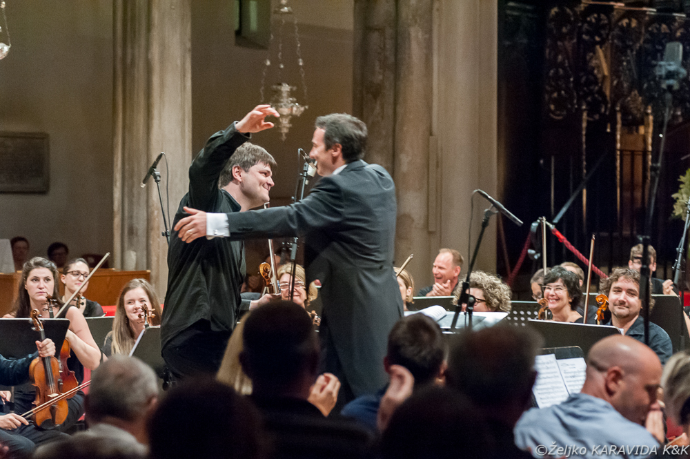 55. Glazbene večeri u Sv. Donatu: Koncert Zadarskog komornog orkestra i Romana Simovića, foto: Željko Karavida 55. Glazbene večeri u Sv. Donatu: Koncert Zadarskog komornog orkestra i Romana Simovića, foto: Željko Karavida