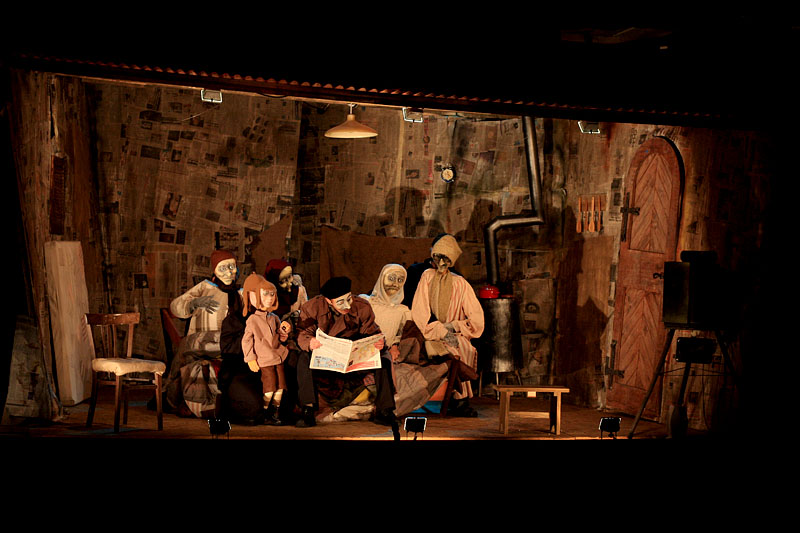 Predstava “Drago Č. i tvornica čokolade”, Foto: Lucija Juravić Predstava “Drago Č. i tvornica čokolade”, Foto: Lucija Juravić