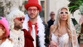 Splitski karneval: Vjenčanje Ave Karabatić i Ivana Pernara na splitskoj rivi