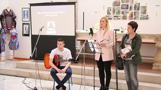 Image 432683 (auto) Image 432683 (auto)