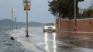 Plimni val, izlilo se more