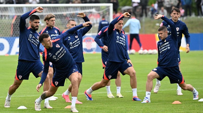 Neuruppin: Otvoreni trening hrvatske nogometne reprezentacije Neuruppin: Otvoreni trening hrvatske nogometne reprezentacije
