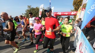 Šibenik: Dječja te utrke Šibenskih deset & Draženova četvorka povodom 53. rođendana Dražena Petrovića Šibenik: Dječja te utrke Šibenskih deset & Draženova četvorka povodom 53. rođendana Dražena Petrovića