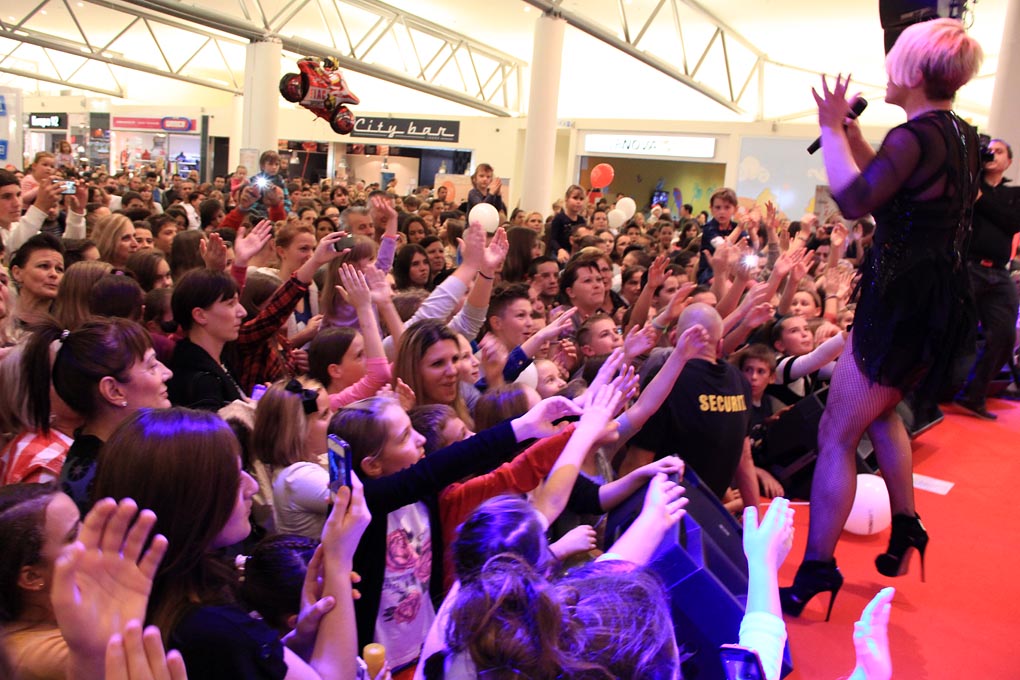 Image 685887 (auto) Image 685887 (auto)