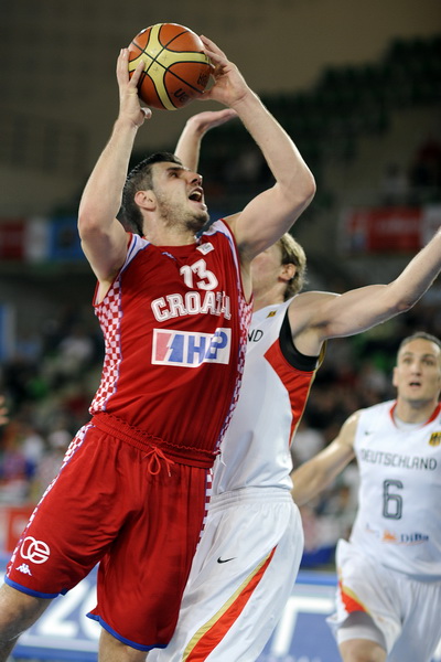 Bydgoszcz, 150909.
Dvorana Sport Arena Luczniczka.
Europsko prvenstvo u kosarci u Poljskoj, drugi krug natjecanja po skupinama 3. kolo grupe E, utakmica izmedju Hrvatske i Njemacke odlucujuca za ulazak u cetvrtfinale.
Na slici: Banic.
Foto: Drago Sopta  /