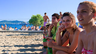 Odbojkaški turnir i pjena party u Bibnjama, foto: Leo Banić