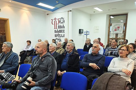 3. Velik interes publike za Bilosnićevo predavanje