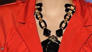 Ogrlica sa stavom (Moda.hr)