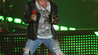 Split, 170712.
Koncert americke grupe Guns ‘n’ Roses koja je krajem 80-ih i pocetkom 90-ih bila jedna od vodecih grupa svijeta, danas je s malo manje popularnosti gostovala u splitskoj Spaladium Areni gdje se okupilo nekoliko tisuca obozavatelja. 
Na foto