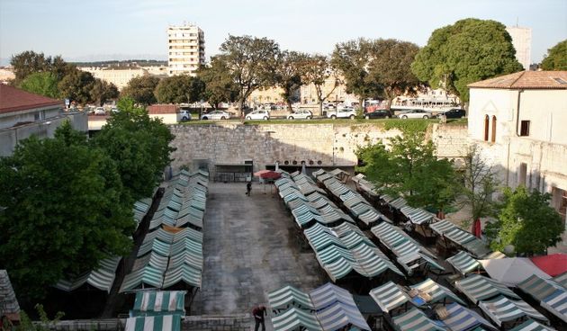 Zadarska pijaca s rupom