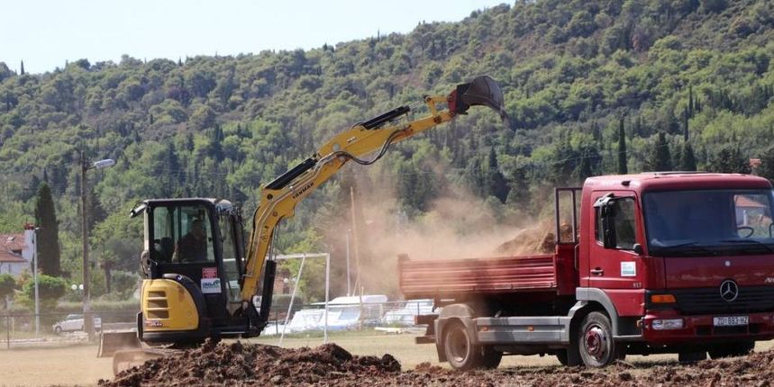 Rekonstrukcija, Sutomišćica, radovi