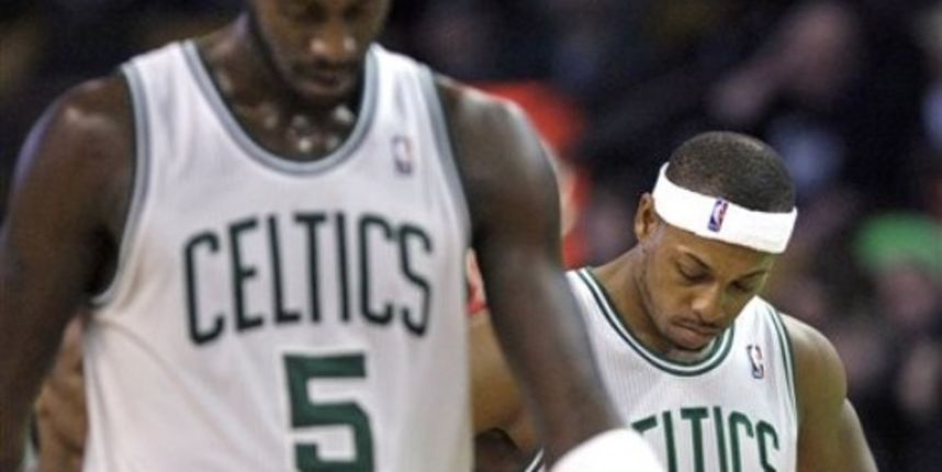 Boston Celtics Kevin Garnett (5) and teammate Paul Pierce // AP Photo Boston Celtics Kevin Garnett (5) and teammate Paul Pierce // AP Photo