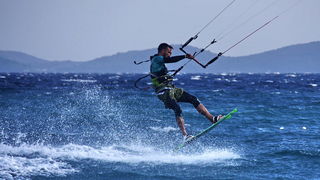Surferi i kiteri došli na svoje pred neveru
