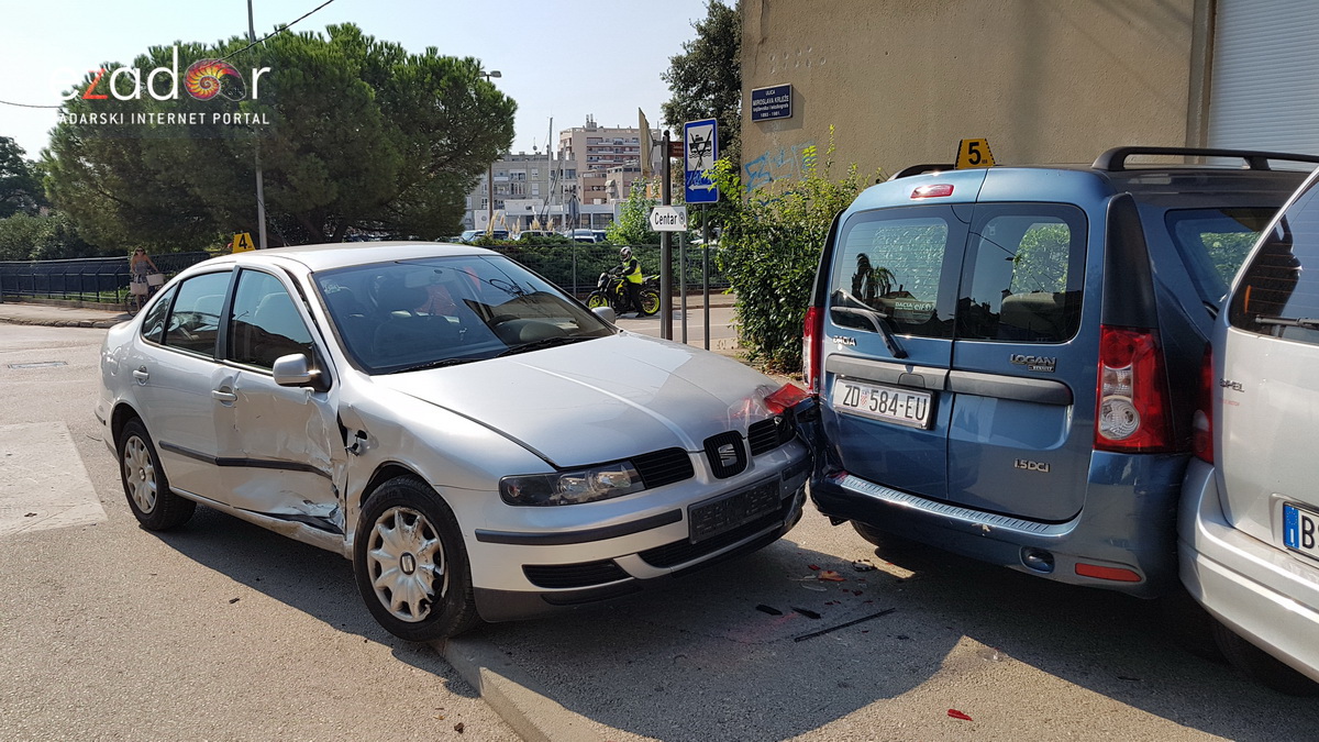 Sudar na križanju kod Marine Tankerkomerc, stradala četiri automobila