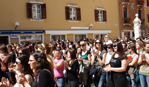 Image 1173385 (auto)