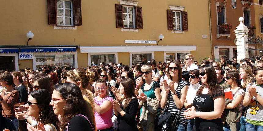 Image 1173385 (auto) Image 1173385 (auto)