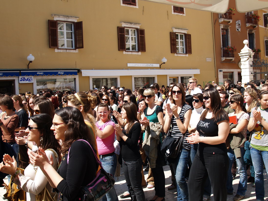 Image 1173385 (auto) Image 1173385 (auto)