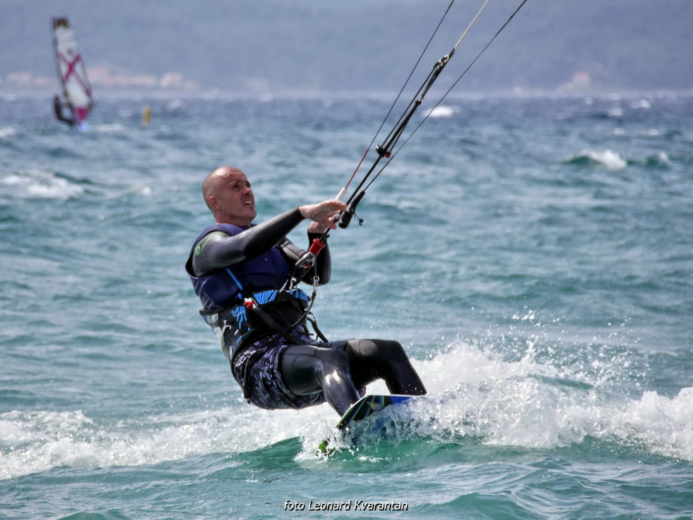 Surferi i kiteri guštali u južini na Boriku Surferi i kiteri guštali u južini na Boriku