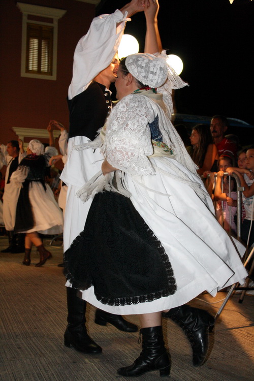 Biograd na Moru: Zavrsna priredba Ljetne skole folklora