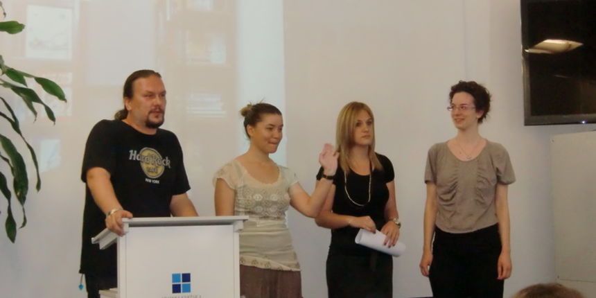 “Mala filozofija”, voditelj Bruno Ćurko “Mala filozofija”, voditelj Bruno Ćurko