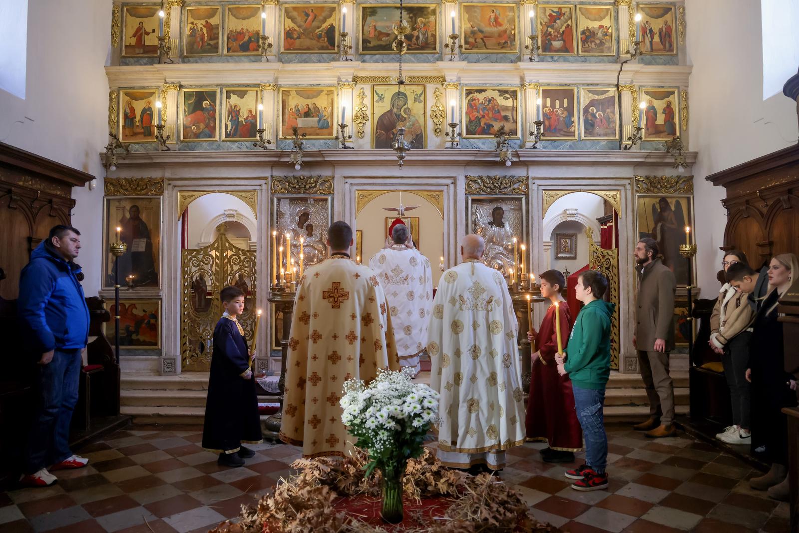 U zadarskoj crkvi Sv. Ilije služena svečana liturgija U zadarskoj crkvi Sv. Ilije služena svečana liturgija