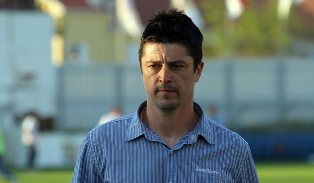 Zadar, 09042011.Stadion Stanovi.Nogometna utakmica 1.HNL-a izmedju Zadra i Osijeka.Na slici: Dalibor Zebic trener Zadra.Foto: Vladimir Ivanov / CROPIX